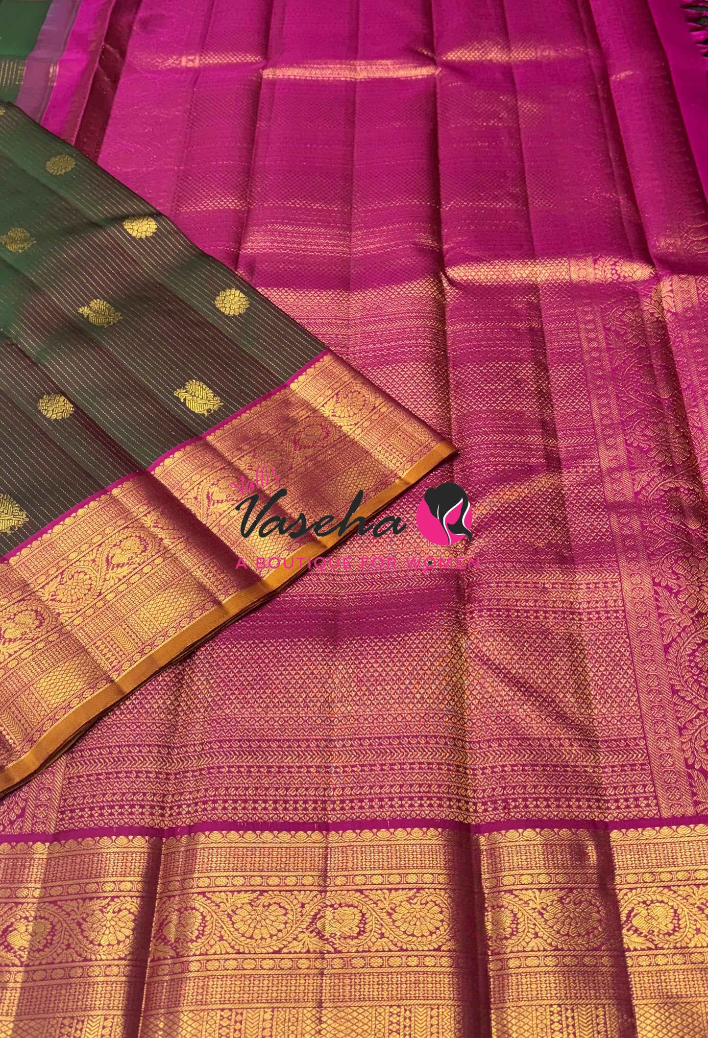 Pure Kanchipuram Silk Saree - Vairavoosi Design  - Mandhulir Green & Pink Combo - VVPS059