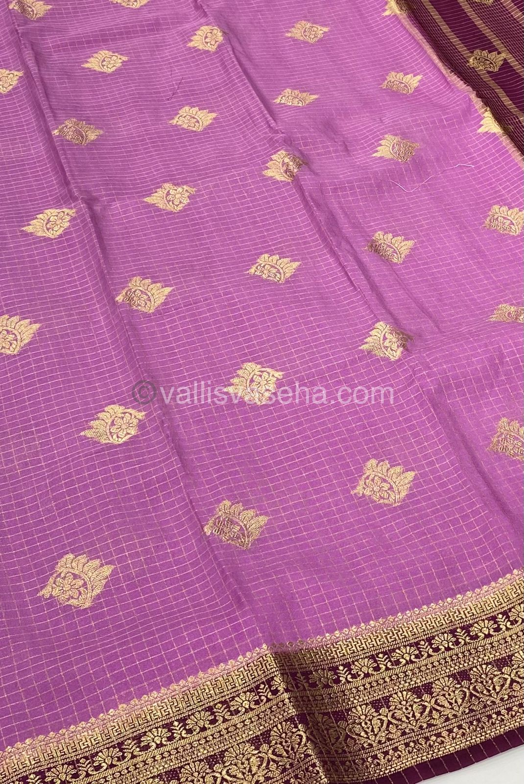 Banarasi - Premium Viscose Georgette Saree - VVPVG002