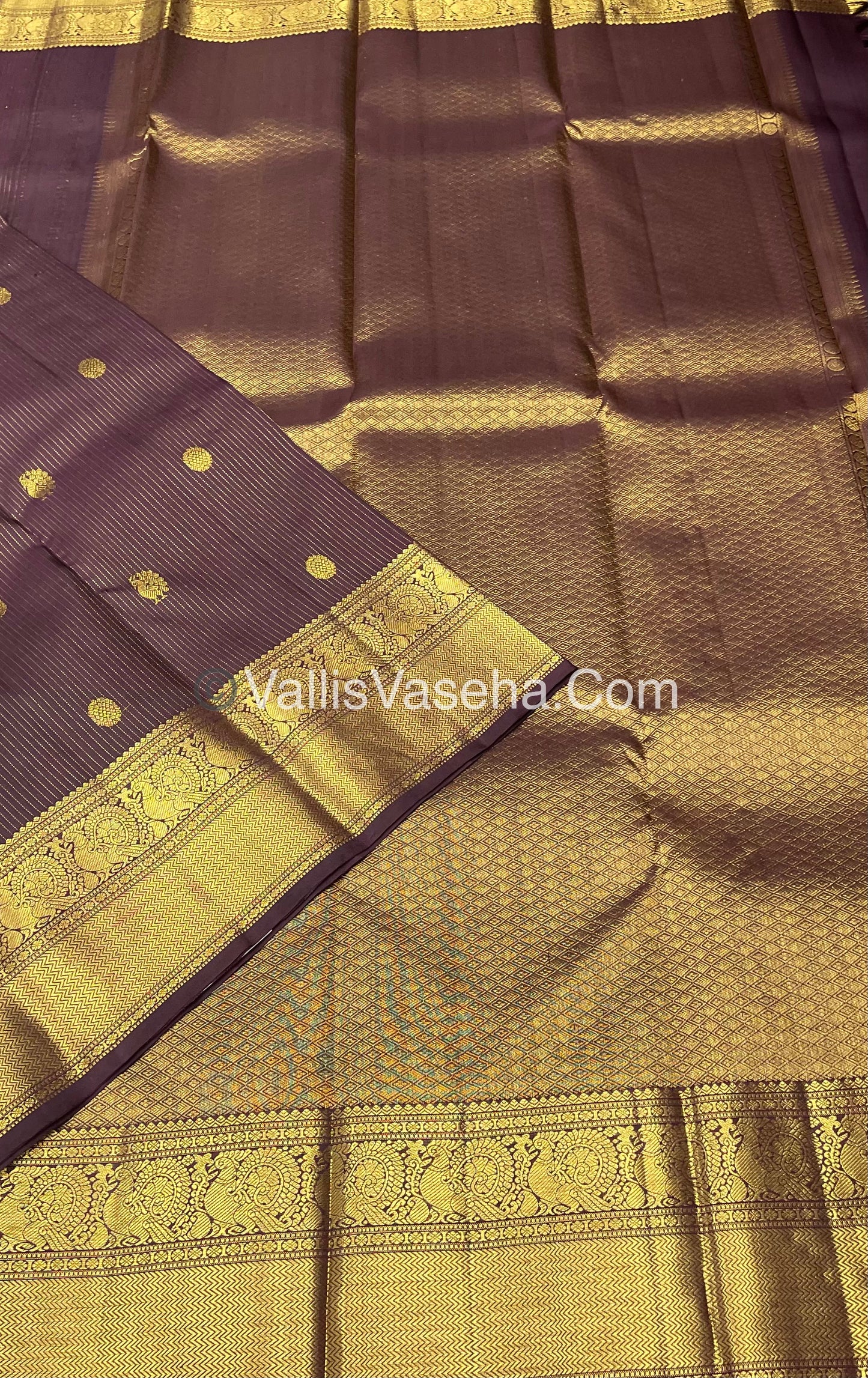 Pure Kanchipuram Silk Saree - Vaira Voosi design - Wine Brown shade - VVPS014