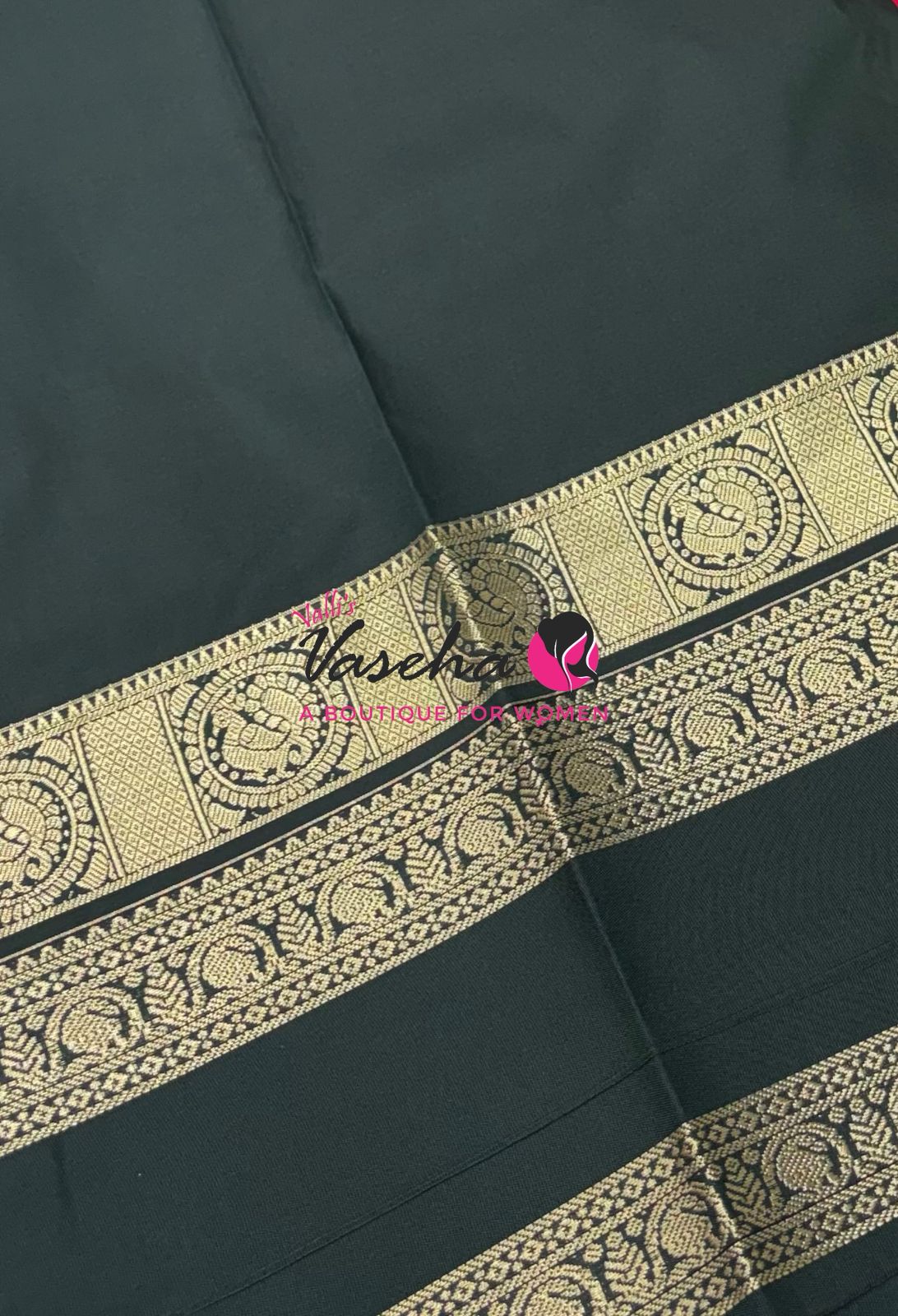 Semi Kanchi Silk  - Red & Green - VVSKS007