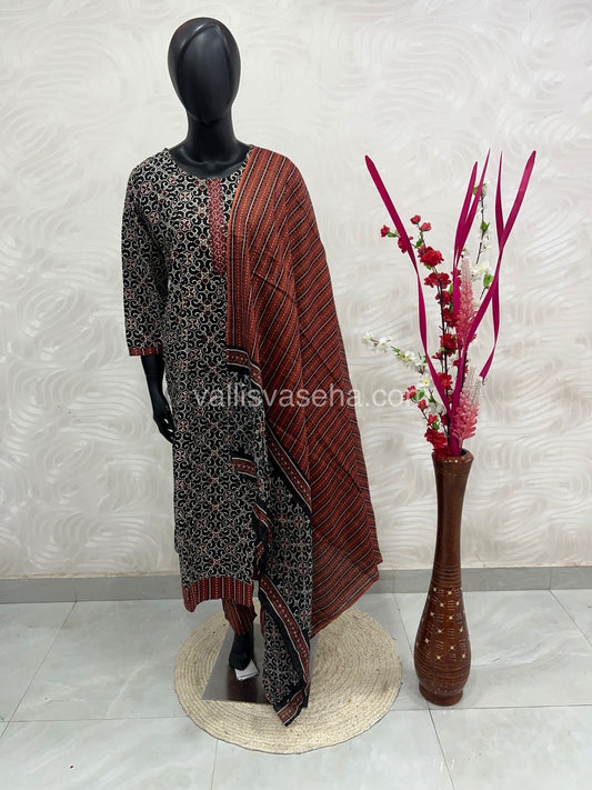Ready Made - Anarkali - Salwar, Kameez & Duppatta(3pc)- Printed Cotton - VVAS004