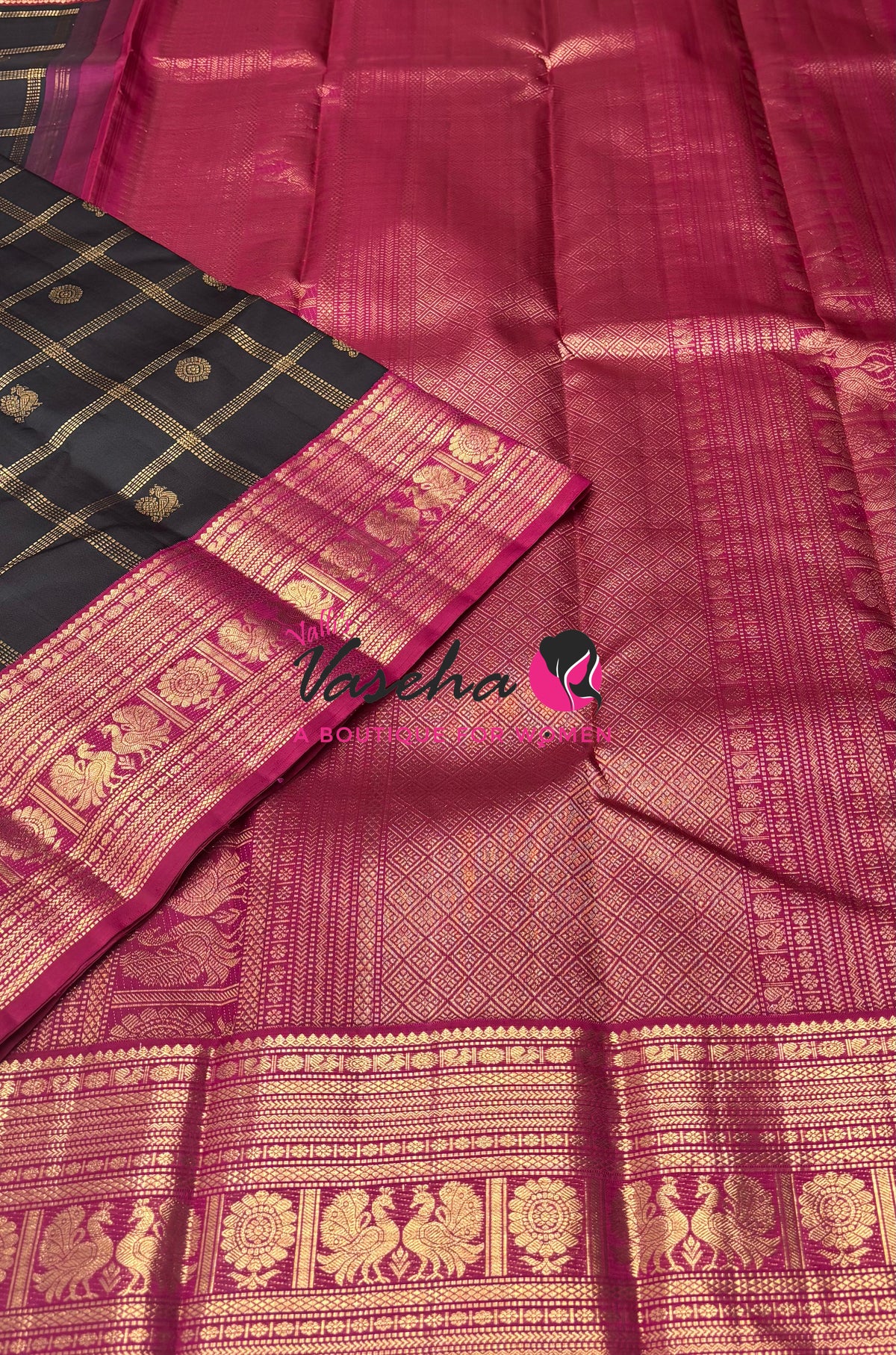 Pure Vintage Korvai Kanchipuram Silk Saree - Black & Pink Combo - VVPS021