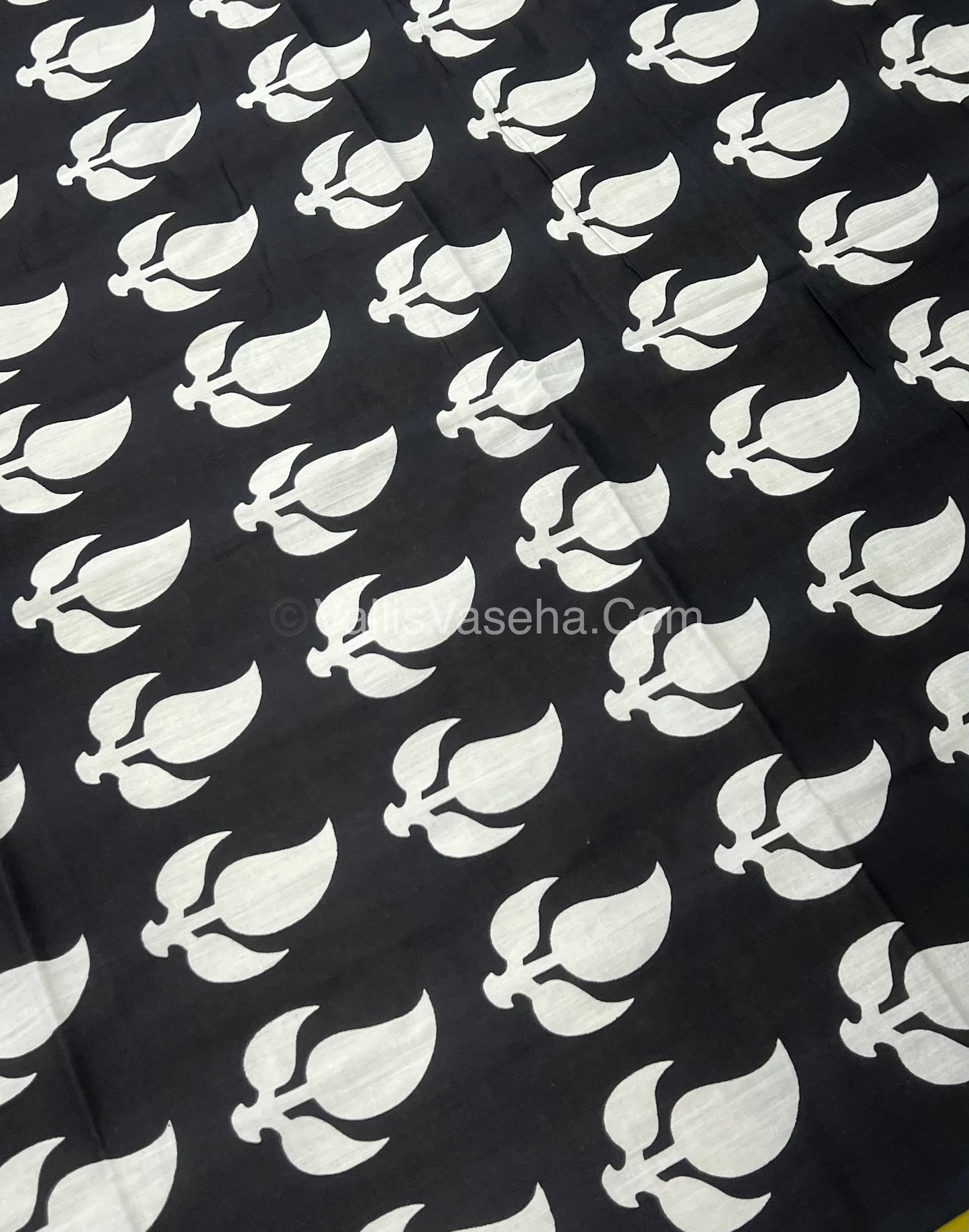 Pure Soft Mul Mul Cotton Sarees - VVMMC004