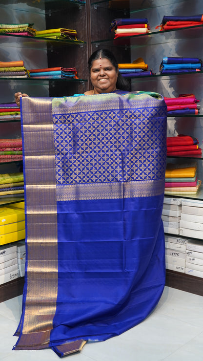 Pure Kanchipuram Silk Saree - Double Tone Peacock Green with Blue Shade - VVPSS023