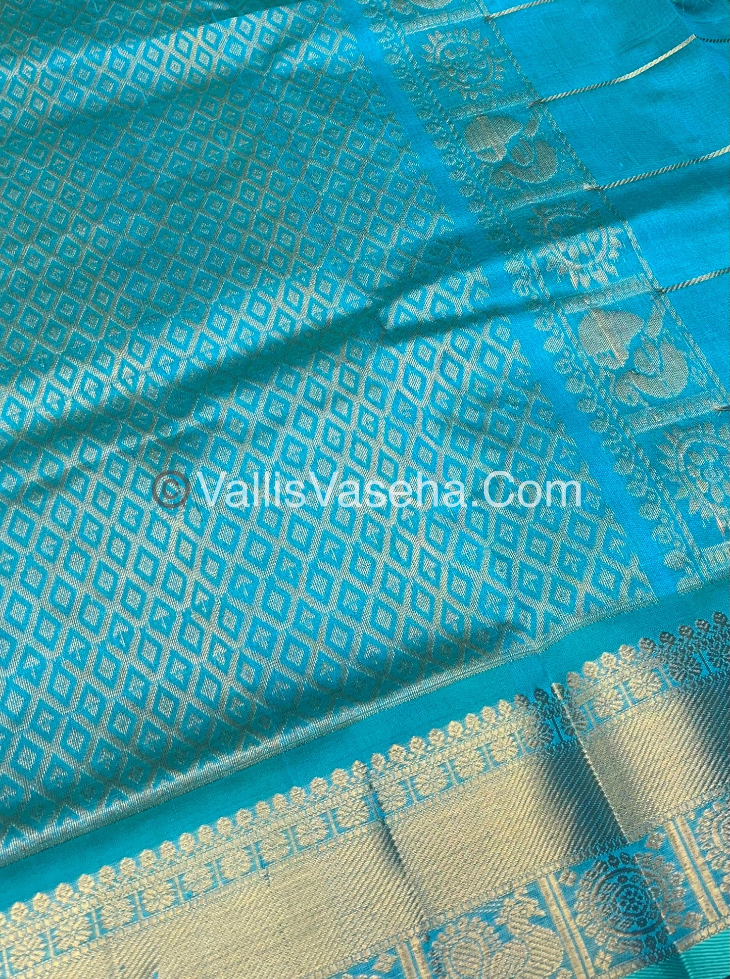 Pure Silk Cotton Saree - Mayil & Chakkaram Design - Double Tone  Mango Yellow with  Turquoise - VVMC001