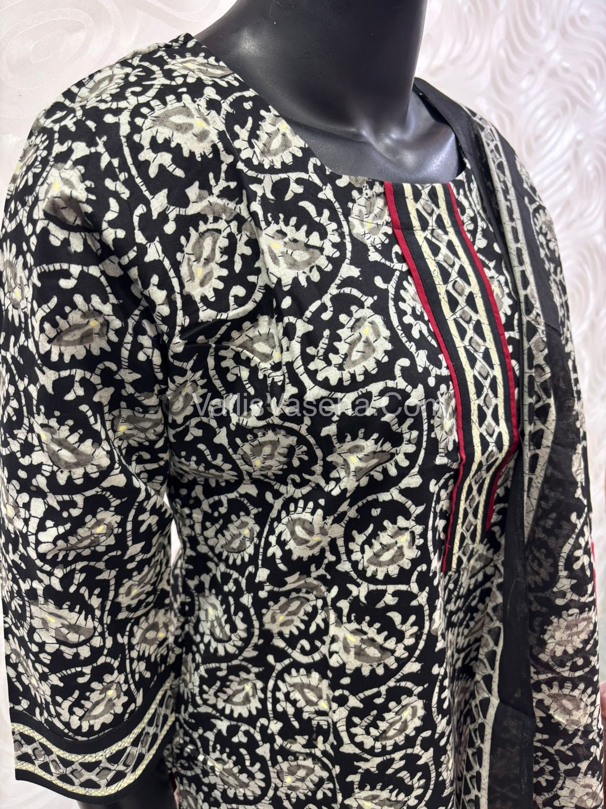 Ready Made - Salwar, Kameez & Duppatta(3pc) - Printed - VVRBS004