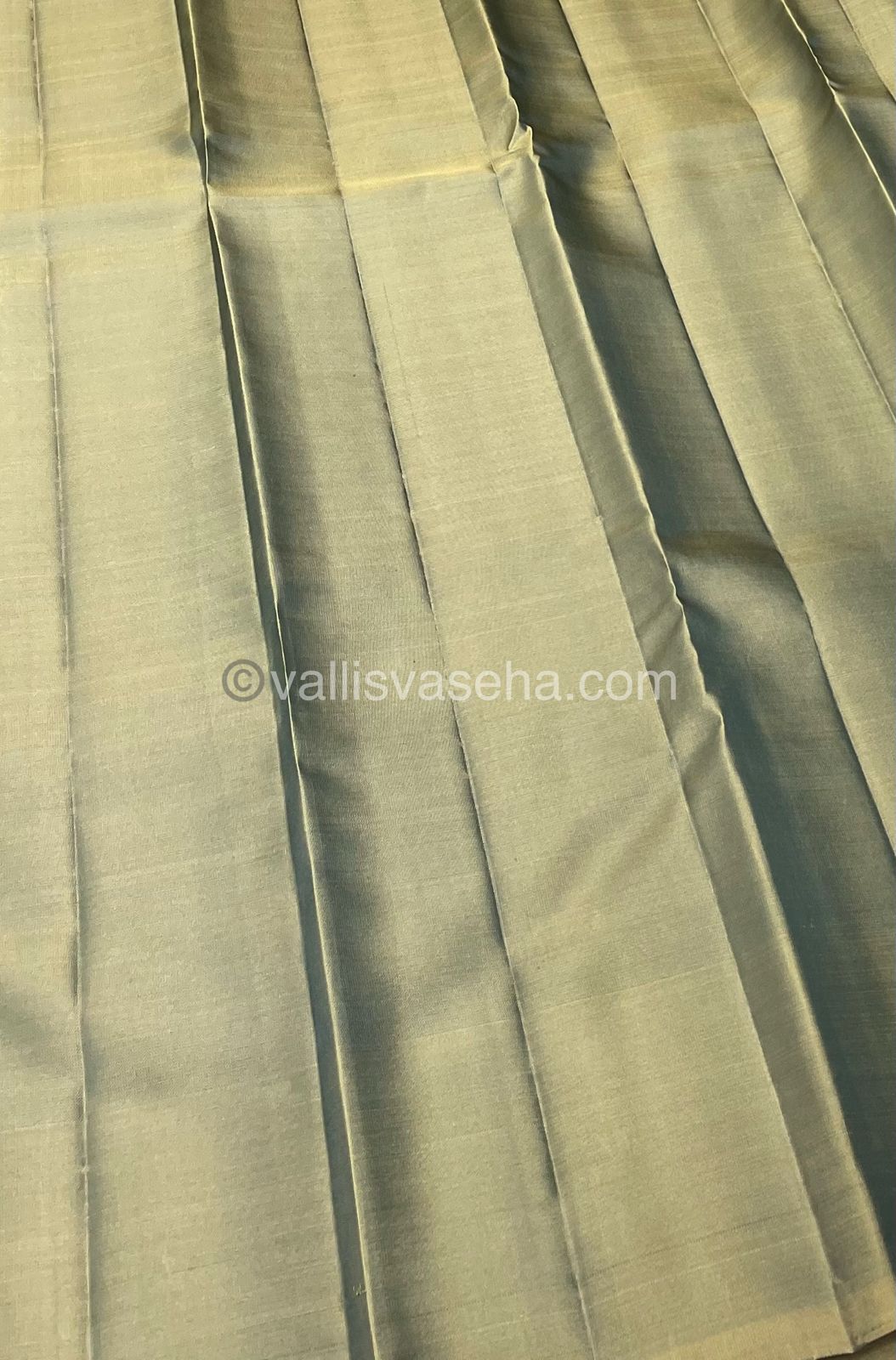 Half Mix - Pure Soft Silk Saree - VVPSS030