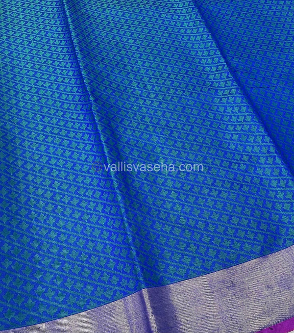 Banarasi - Kora Tanchoi - Diagonal Small Butta -  Semi Soft Silk Saree - VVKTS001