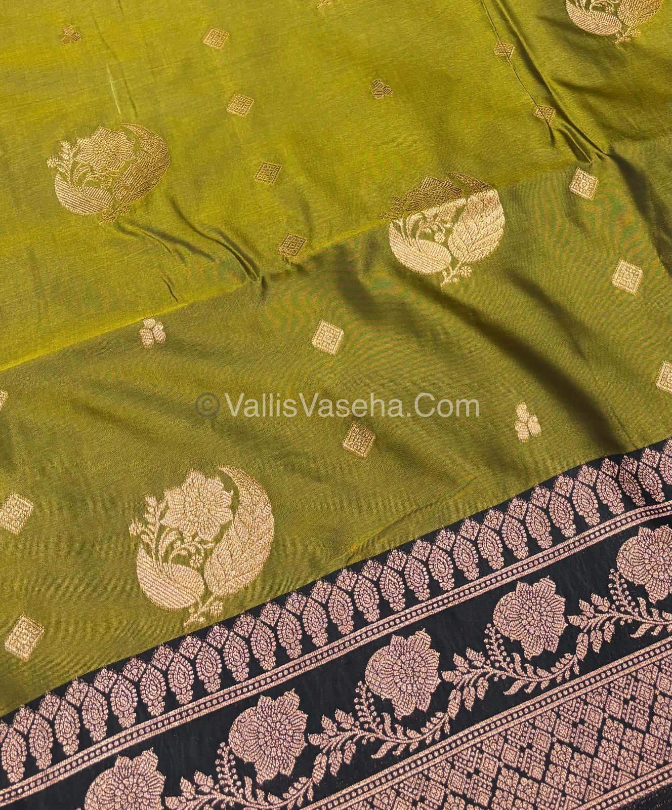Semi Soft Silk - Dual Tone Shade With  Olive Green Combo -VVSSS027