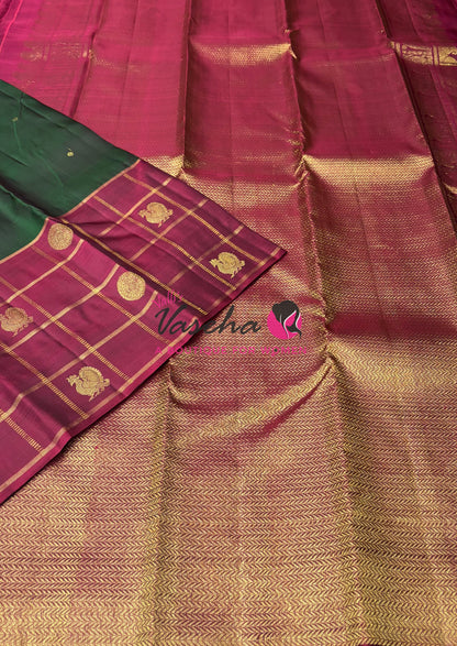 Pure Kanchipuram Silk Saree - Green & Maroon Combo - VVPS027
