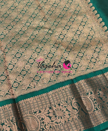 Half Mix - Pure Soft Silk Saree - VVPSS031