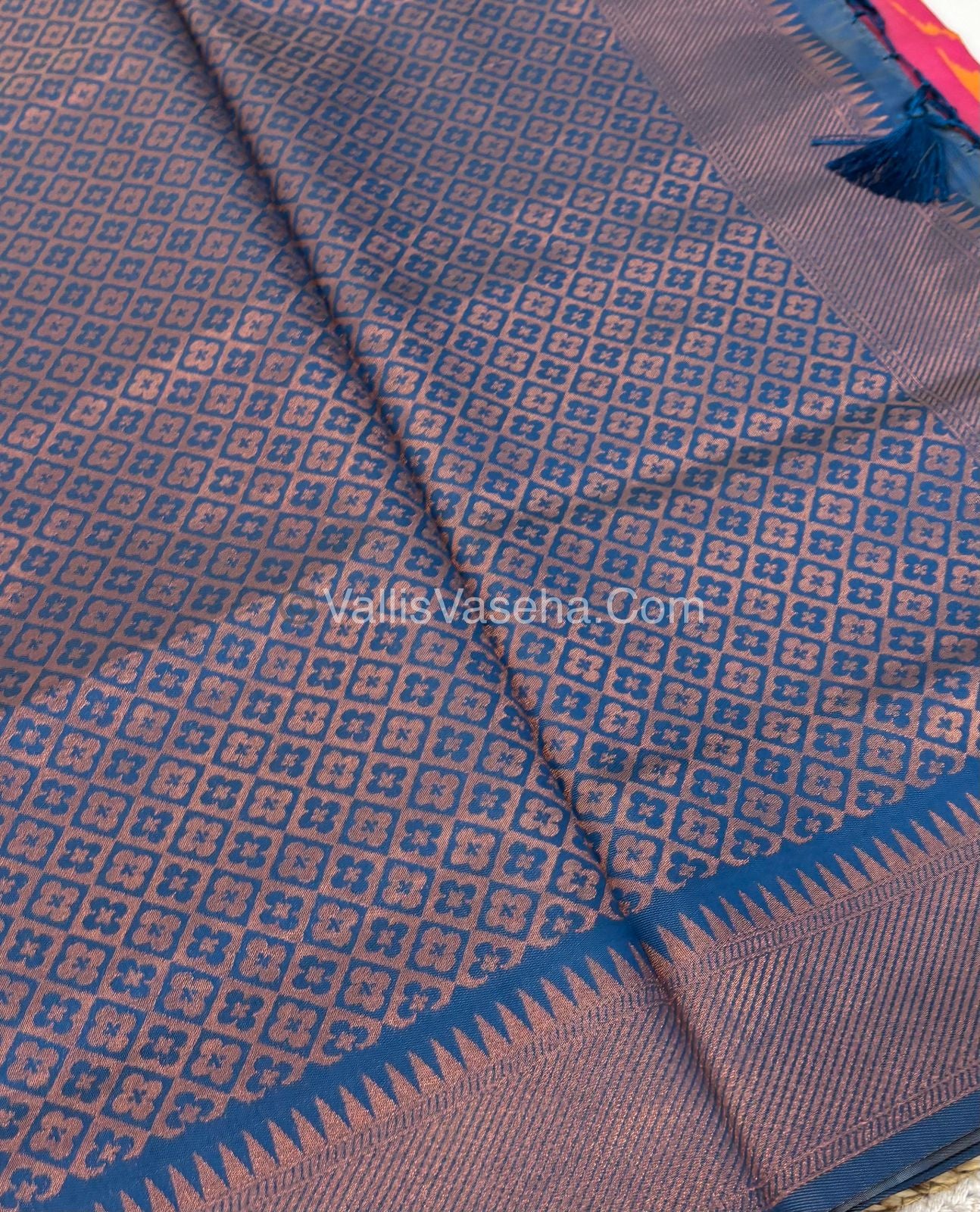 30% less - Offer Saree - Semi Silk Saree - VVDS005