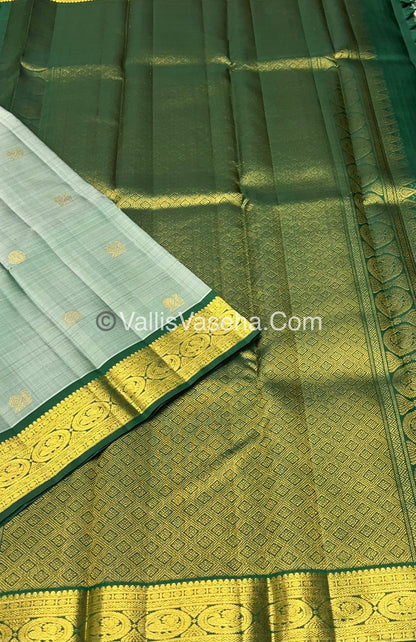 Pure Kanchipuram Silk Saree - Pastel Green & Green Combo - VVPS014