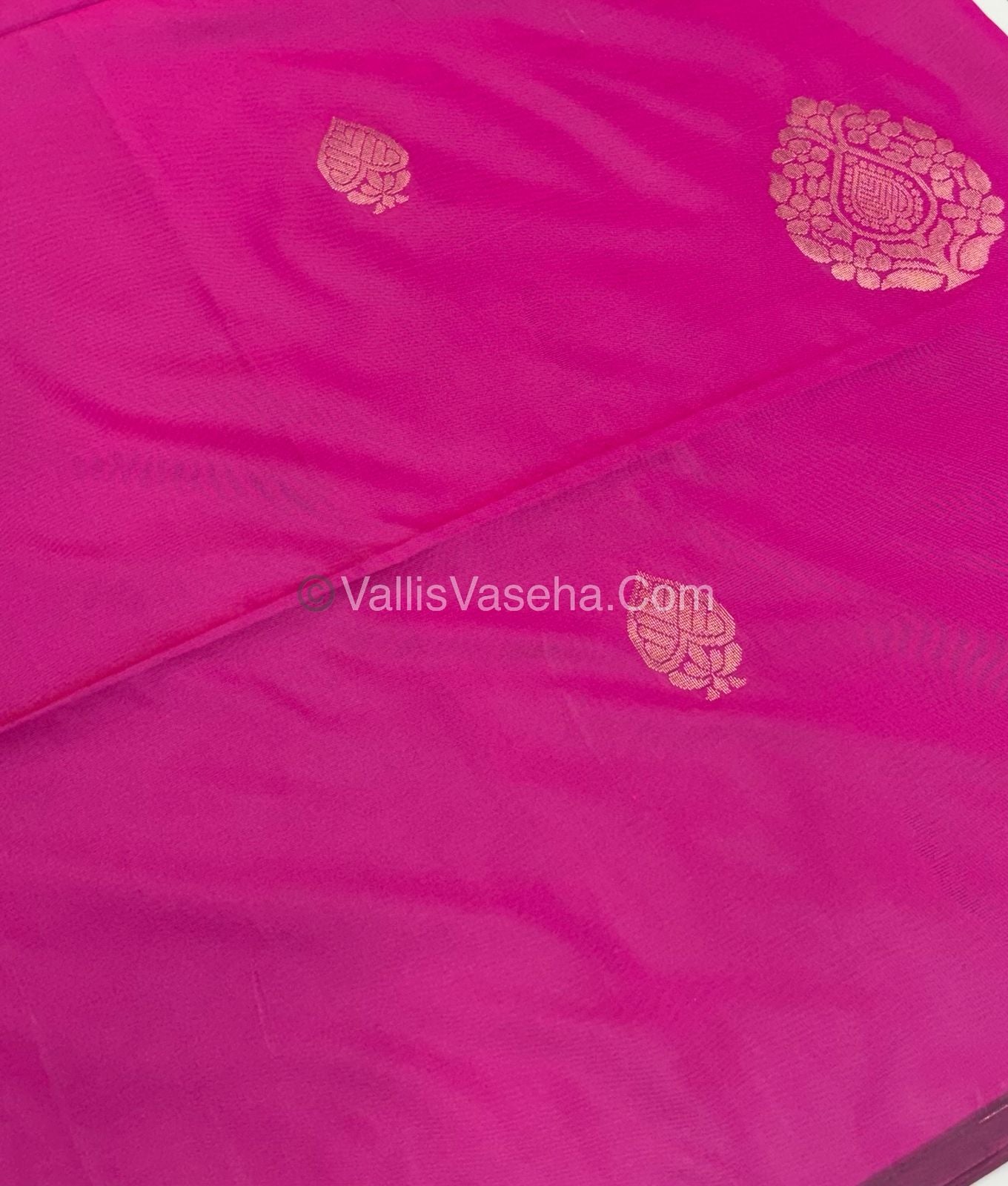 40% less - Offer Saree - Semi Soft Silk Saree - VVDS006