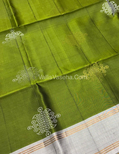 Pure Soft Silk Saree - (1.75 warp) Kolam Design - Shade Of Green & Grey Shade - VVPSS074