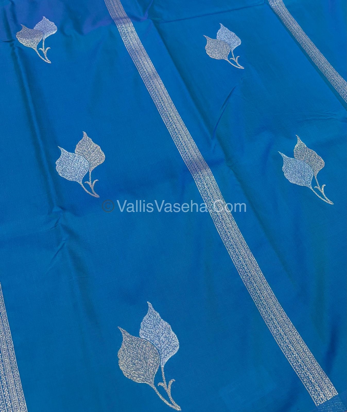 Semi Soft Silk - Border less - Blue Shade -VVSSS025