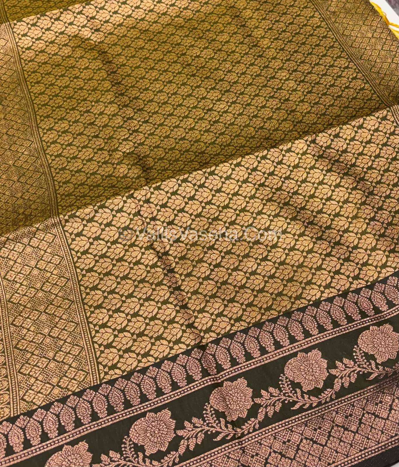 Semi Soft Silk - Dual Tone Shade With Light Green Combo -VVSSS027
