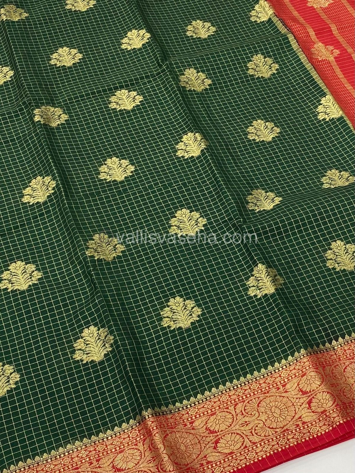 Banarasi - Premium Viscose Georgette Saree - VVPVG002