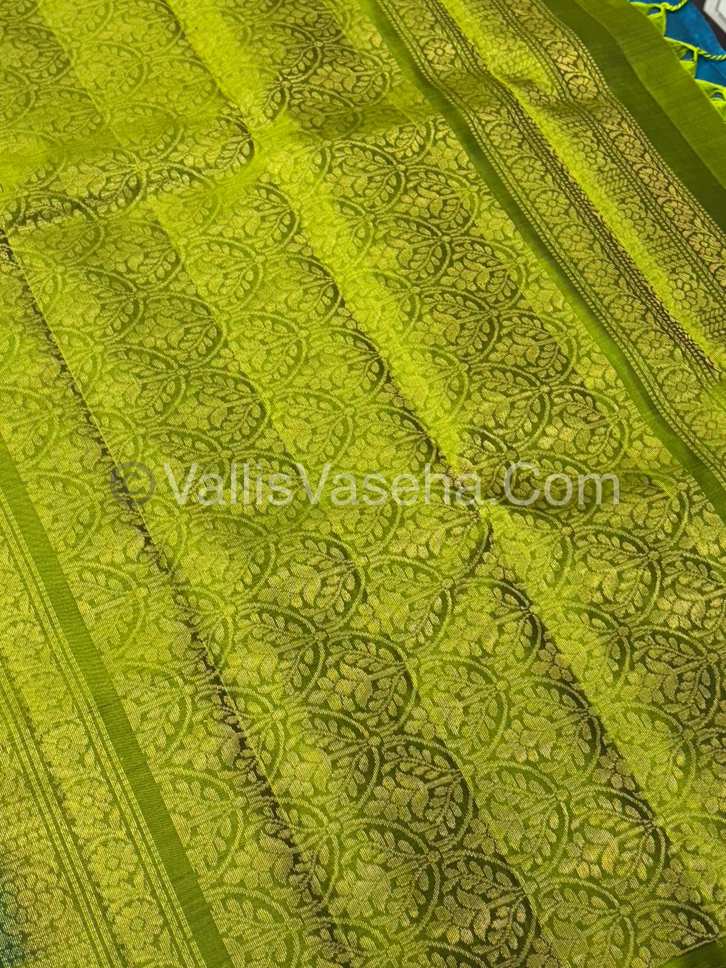 Half Mix - Pure Soft Silk Saree - VVPSS043
