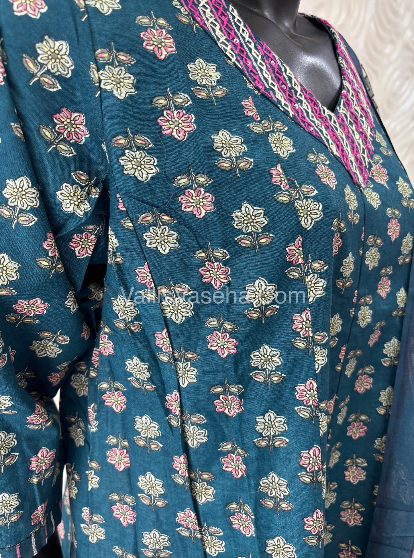 Ready Made - Anarkali - Salwar, Kameez & Duppatta(3pc)- Printed Cotton - VVAS006