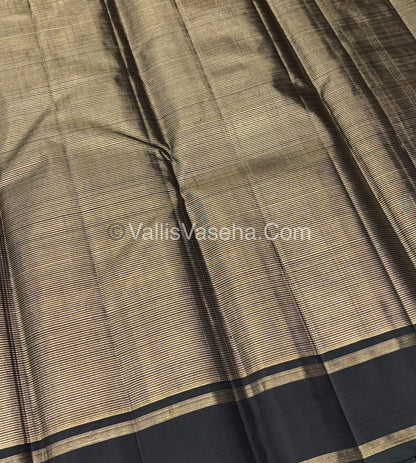 Pure Kanchipuram Silk Saree - Vaira Voosi Design - Grey With Black Shade - VVPS030