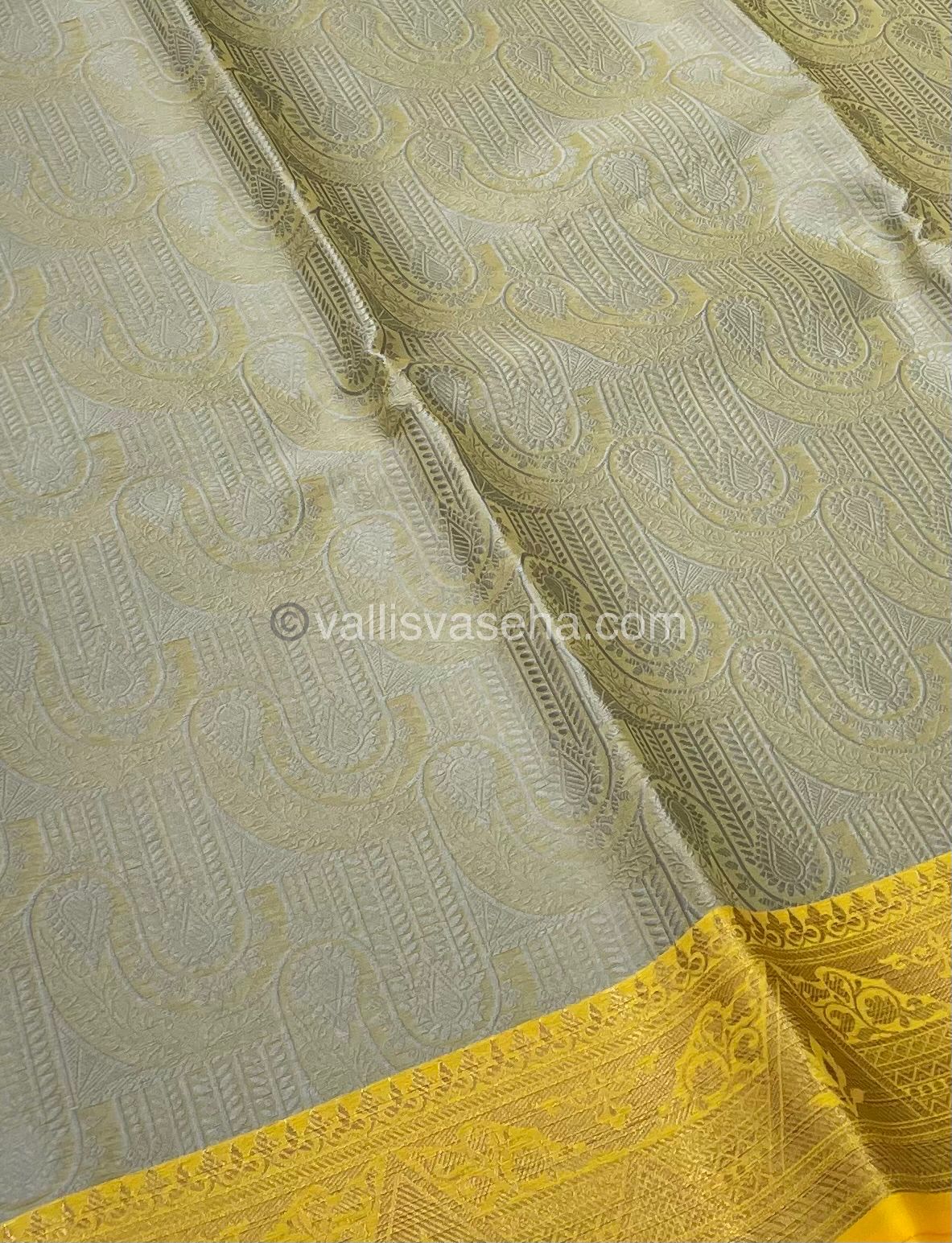 Banarasi - Kora Muslin Saree - VVKMS001