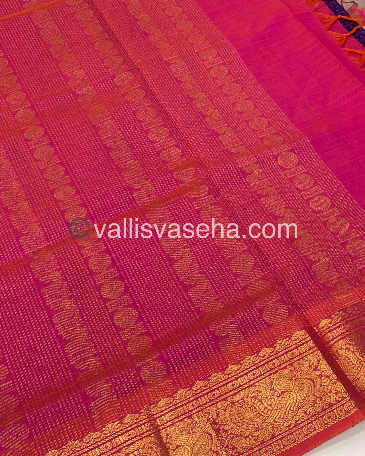 Pure Silk Cotton Saree - Violet with Peachish Pink - Lakshadeepam Design - VVPLD001