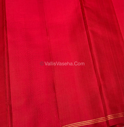 Pure Kanchipuram Silk Saree - Red  Shade - VVPS021