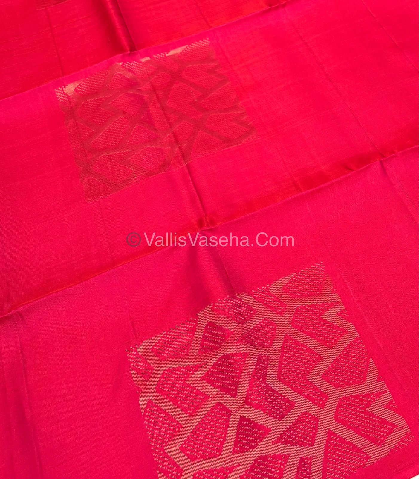 Pure Soft Silk Saree - Light weight - Borderless - Red &  Blue - VVPSS027