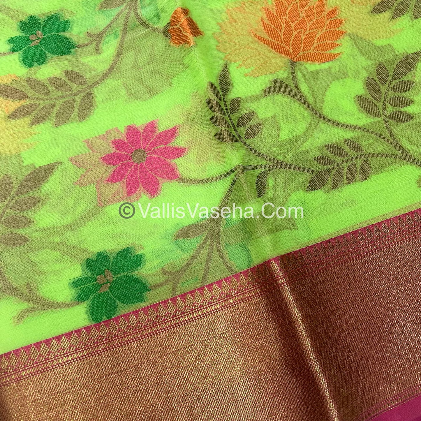 40% less - Offer Saree - Semi Banarasi Saree - VVDS007