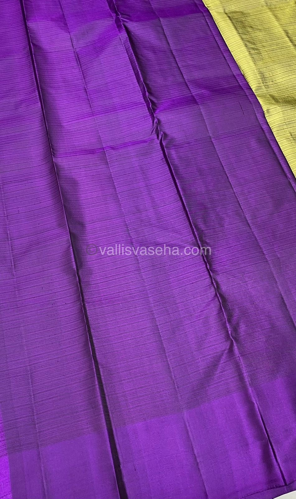 Pure Kanchipuram Silk Saree - Light Weight - Green and Purple - VVPS007