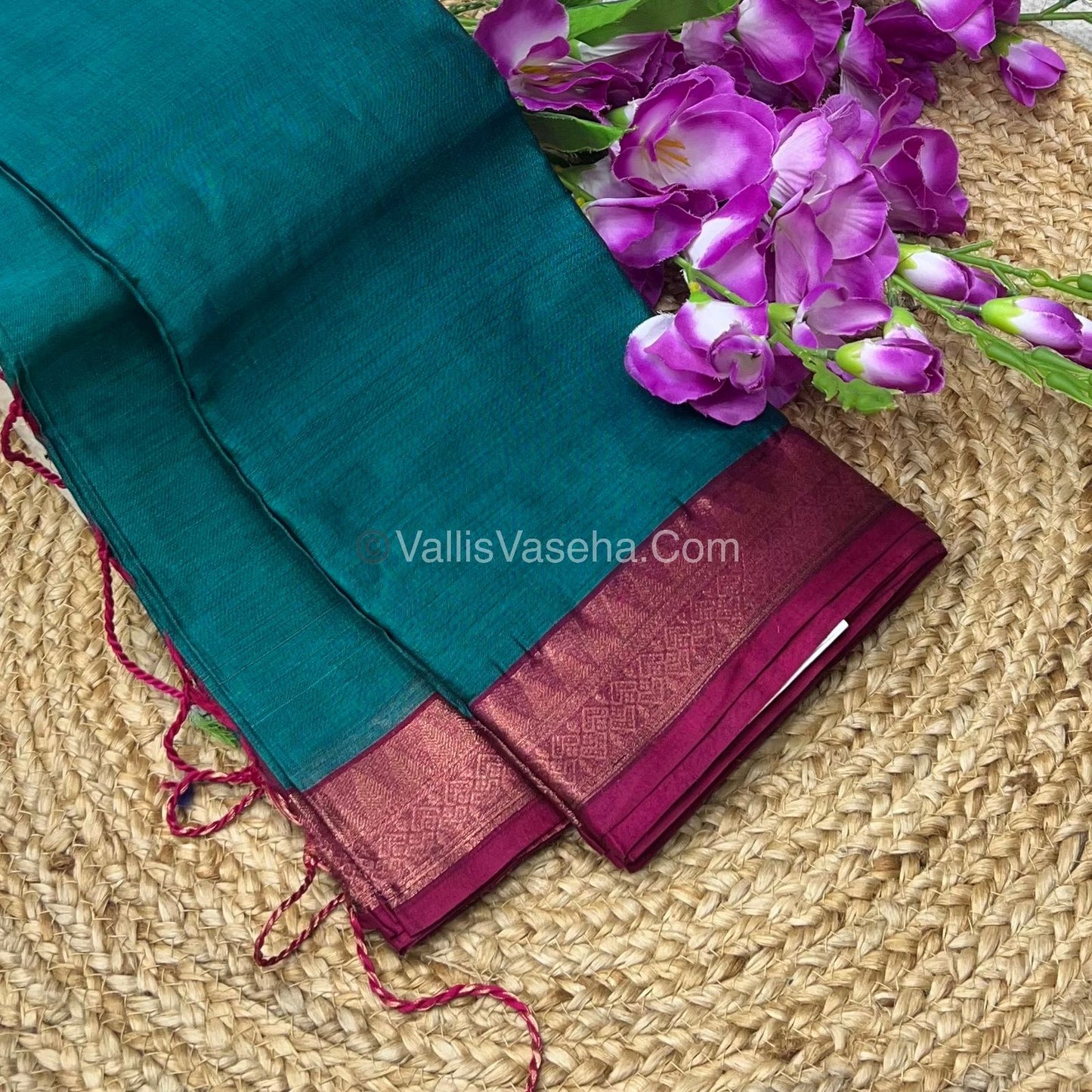 Dhaka Cotton Saree - VVDCS001