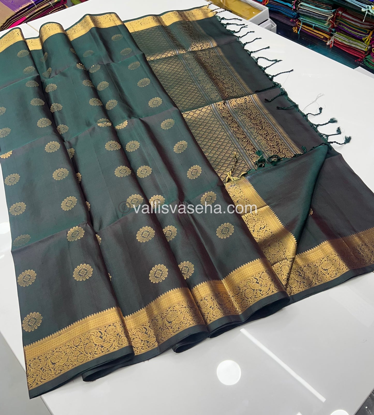 Pure Soft Silk Saree - Kanchi Border - Double Tone Green Shade - VVPSS046