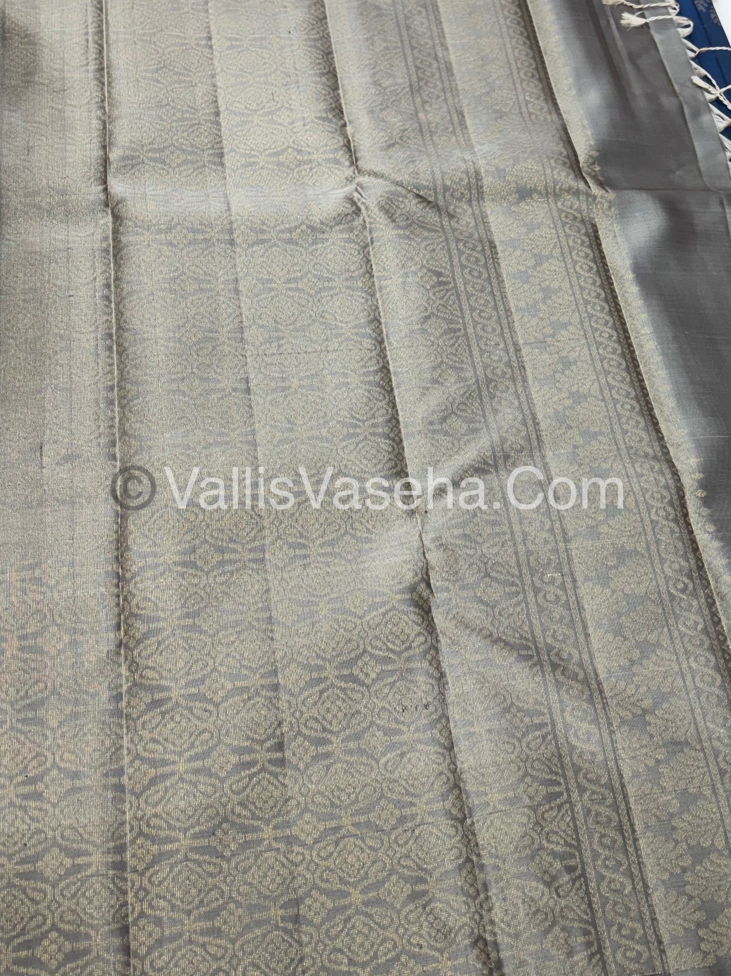 Half Mix - Pure Soft Silk Saree - VVPSS075
