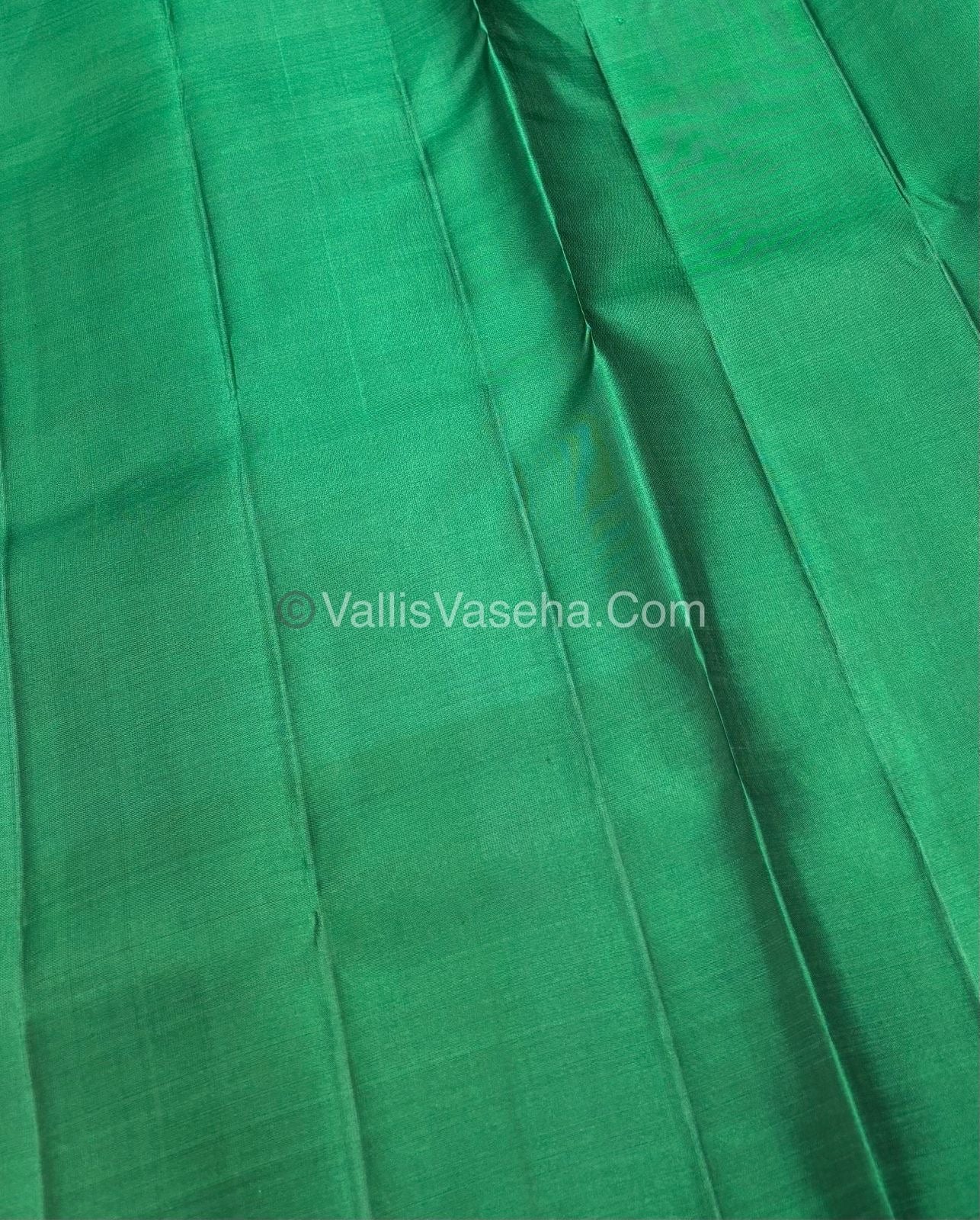 Pure Soft Silk Saree - (Merry-Go-Round Design ) - Purple with Green Shade - VVPSS059