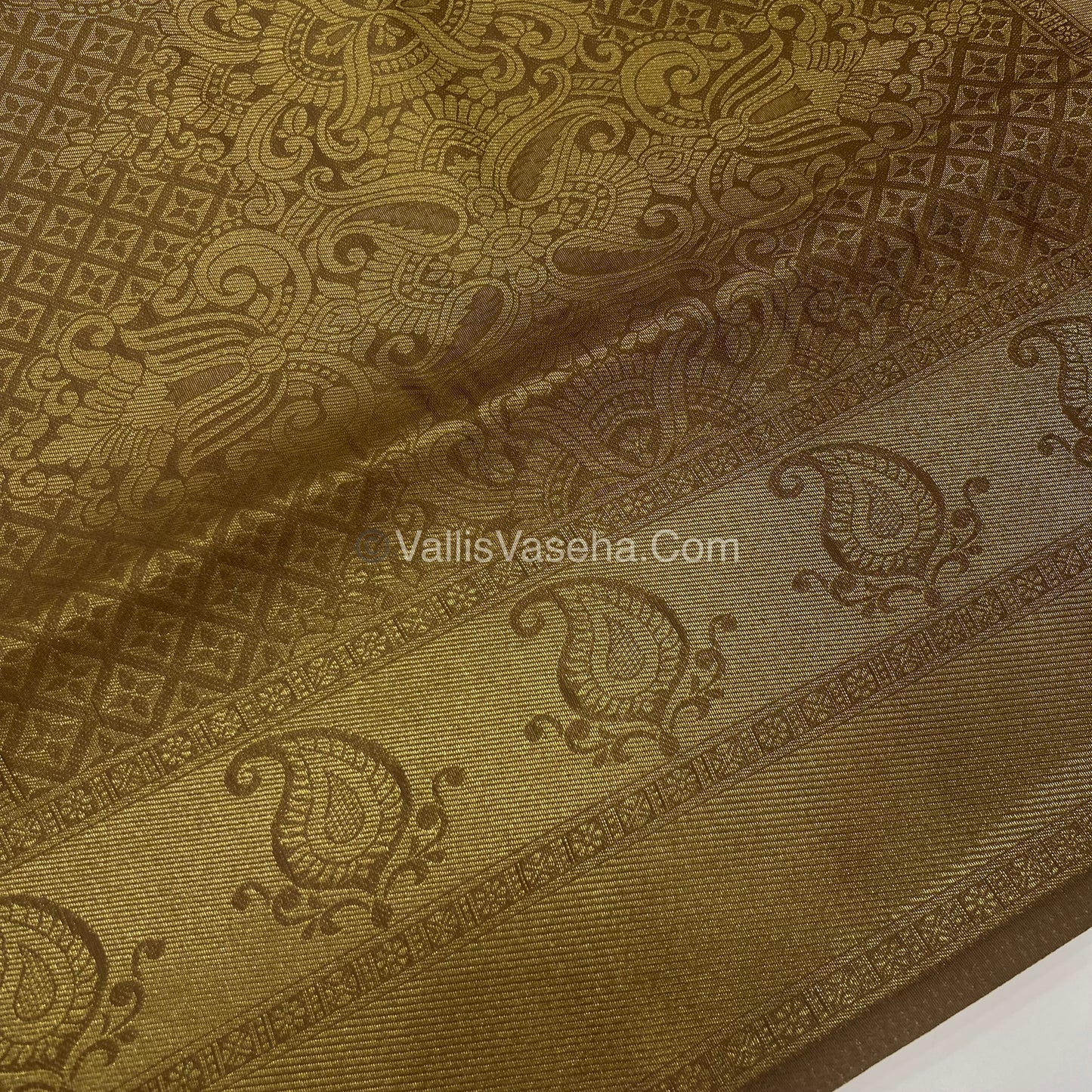 40% less - Offer Saree - Semi Soft Silk Saree - VVDS003