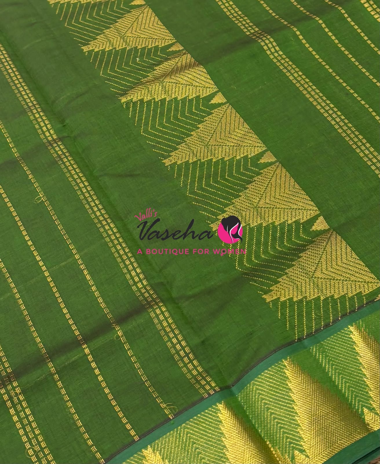 Semi Silk Cotton Saree - Checked Pattern with Butta  - VVSSC012
