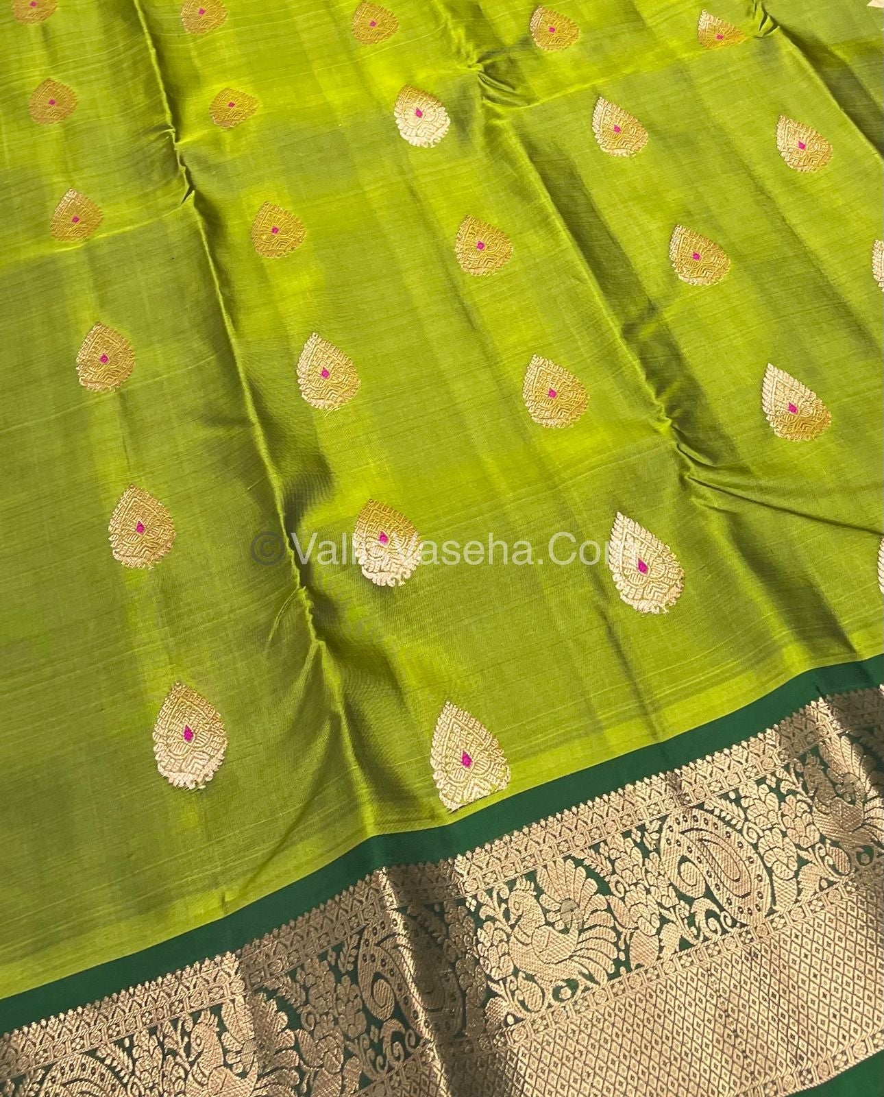 Half Mix - Pure Soft Silk Saree - Green & Dark Green Shade - VVPSS031