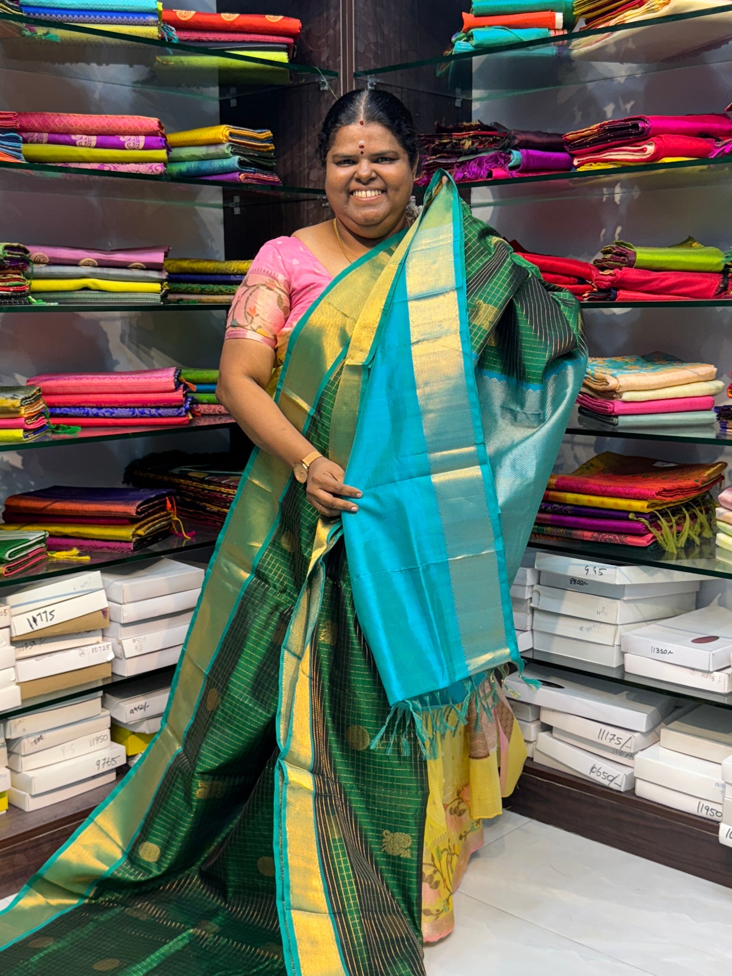 Pure Silk Cotton Saree - Mayil & Chakkaram Design - Green with Blue Combo - VVMC002