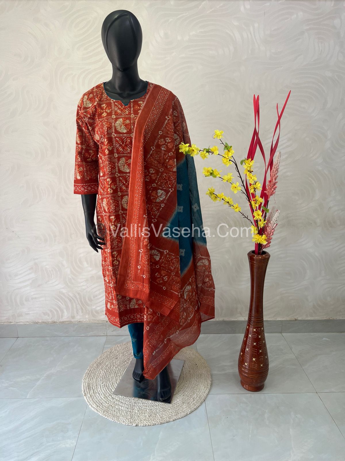 Ready Made - Salwar, Kameez & Duppatta(3pc) - Batik Printed - VVRBS006
