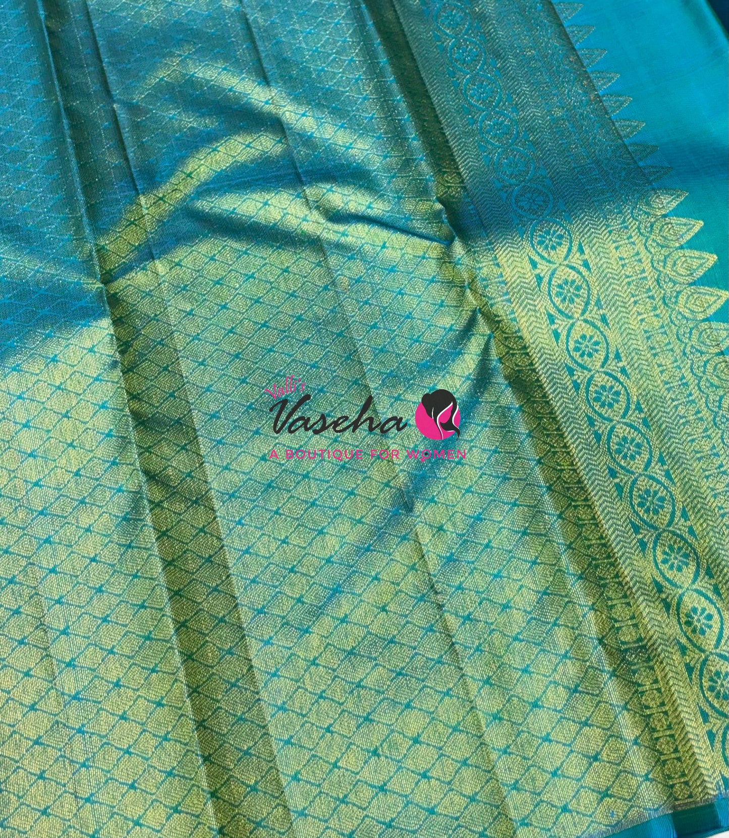 Pure Kanchipuram Silk Saree - Half & Half - Lemon Green with Turquoise Blue Shade - VVPS064