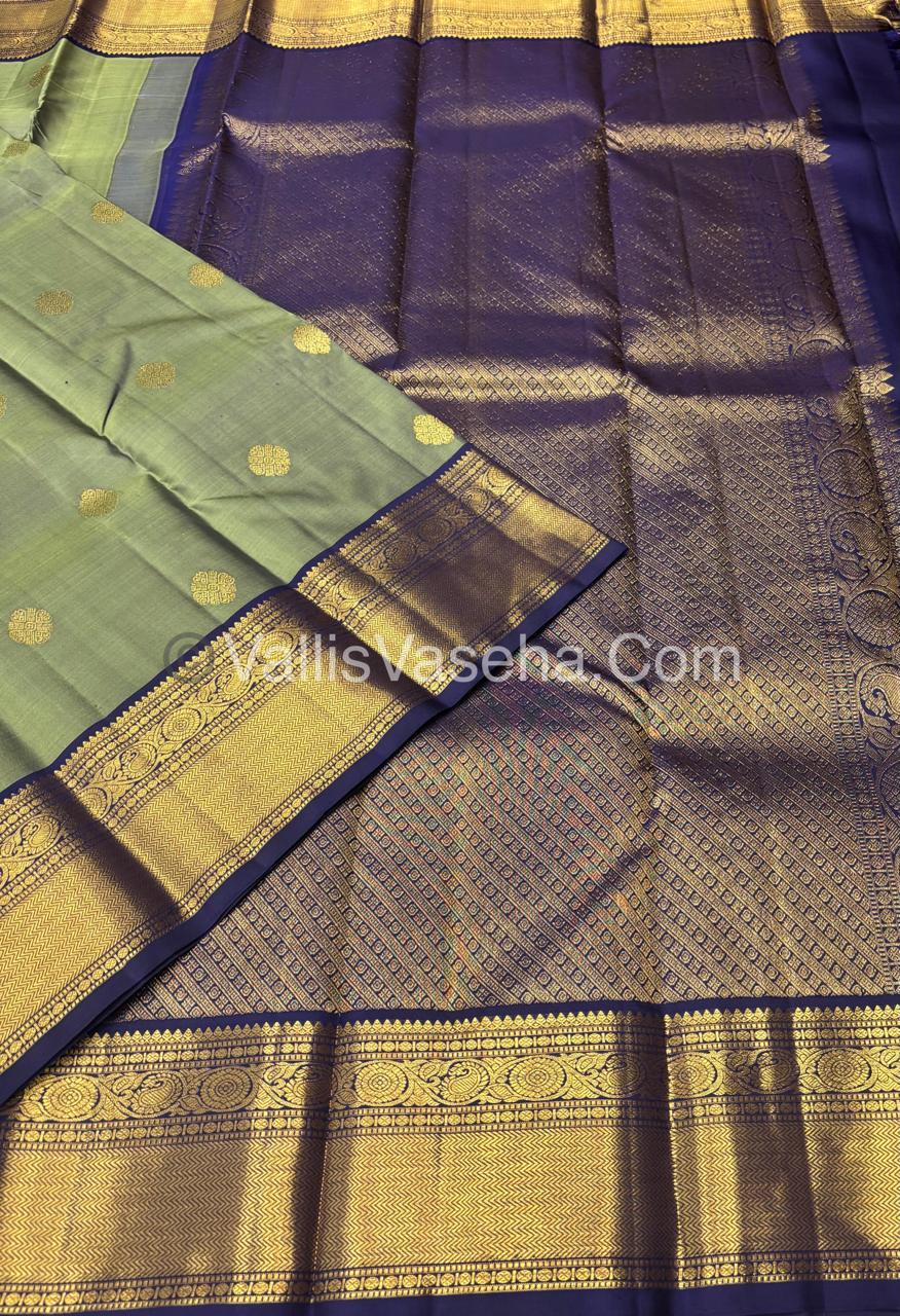 Pure Kanchipuram Silk Saree - Dual Tone Greenish Grey & Navy Blue Shade  - VVPS022