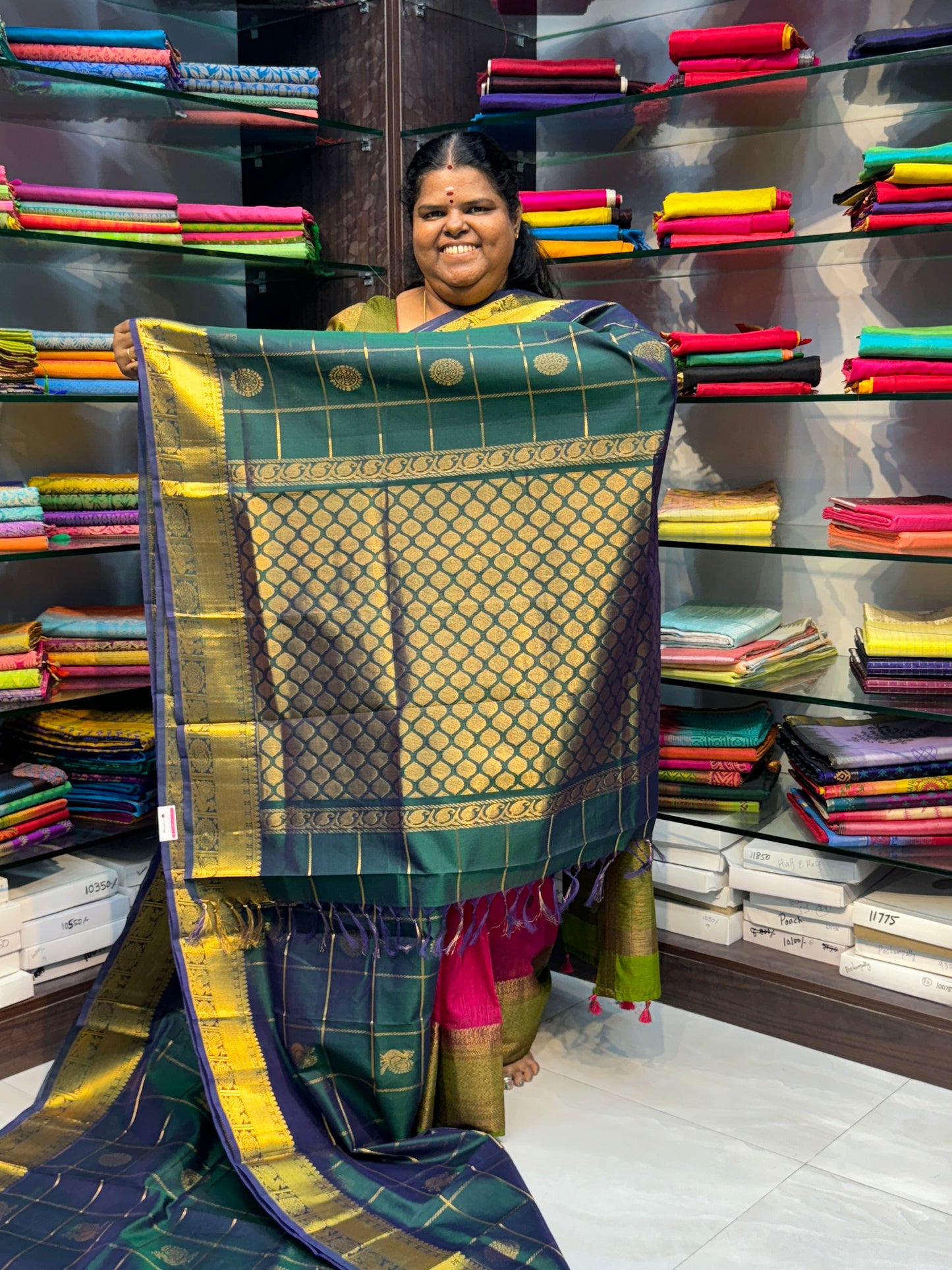 Pure Silk Cotton Saree - Mayil & Chakkaram Design - Green Shade - VVMC001