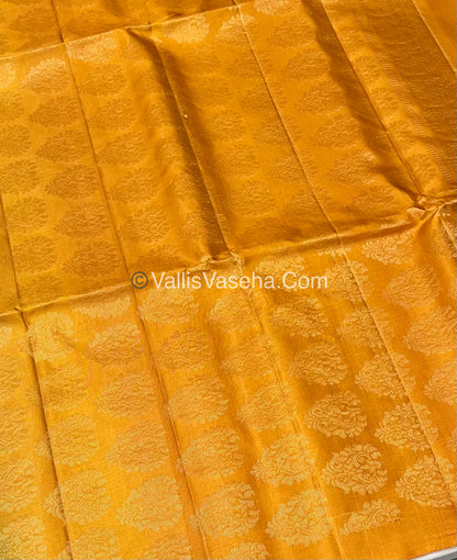 Pure Soft Silk Saree - Light weight - Border Less - VVPSS034
