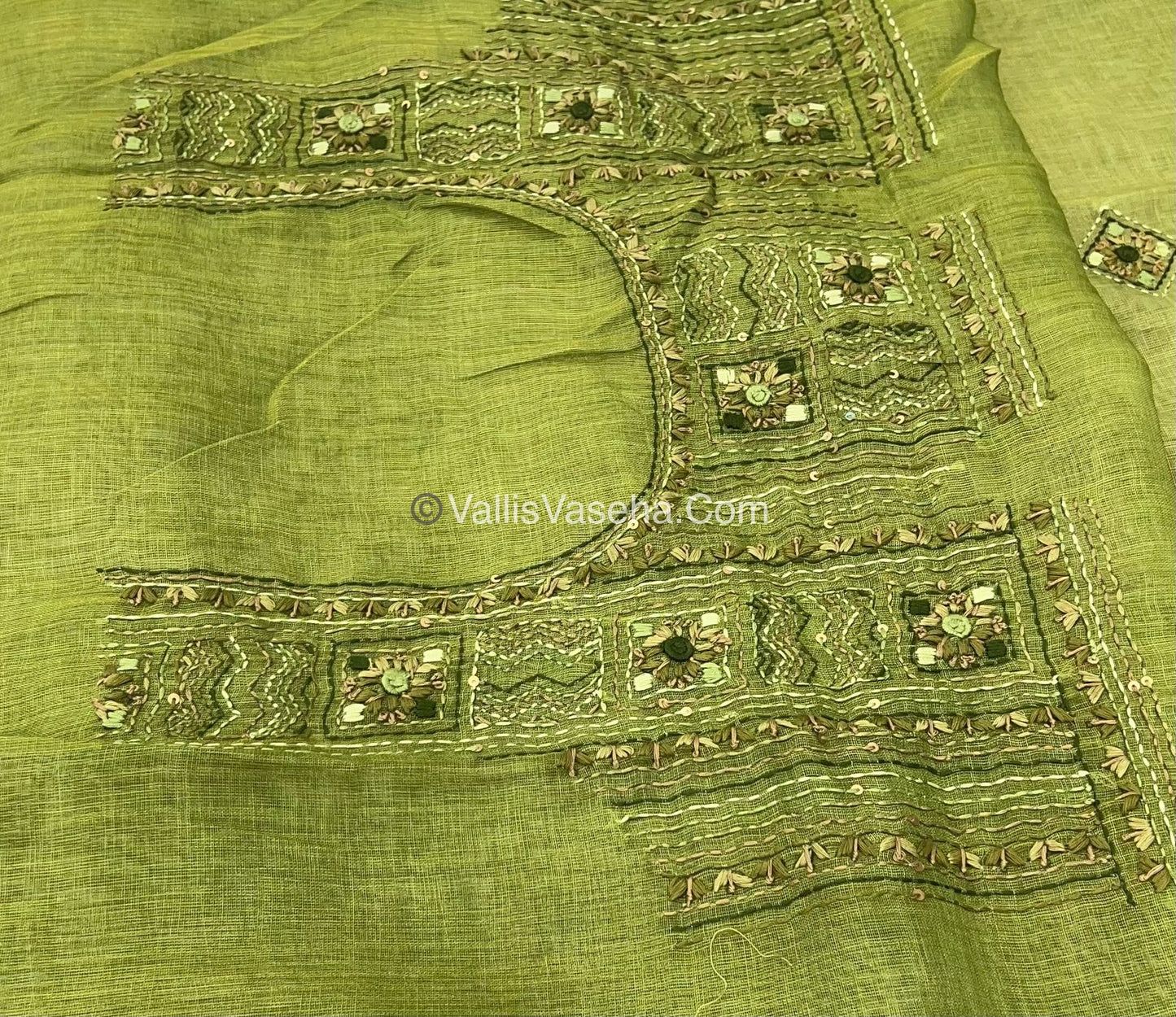 French Knot - Linen Tissue Saree -  Green shade - VVLFN003