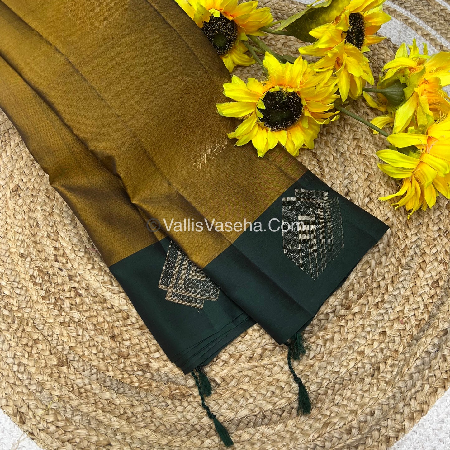 Half Mix - Pure Soft Silk Saree - VVPSS030