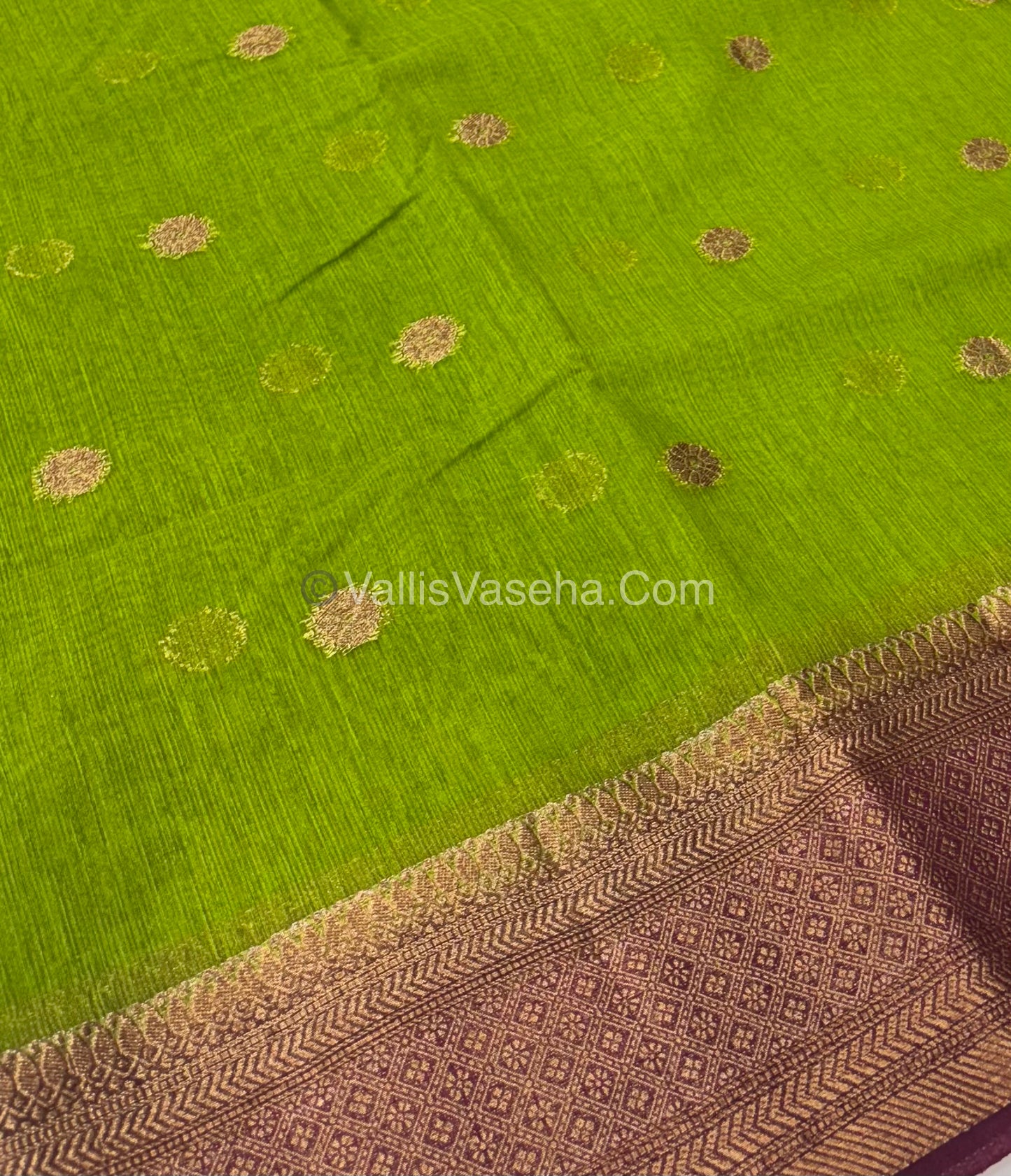 Bamboo Silk Saree  - Dark Green ( Pasi Payaru Green) with Wine Shade - VVBSS001