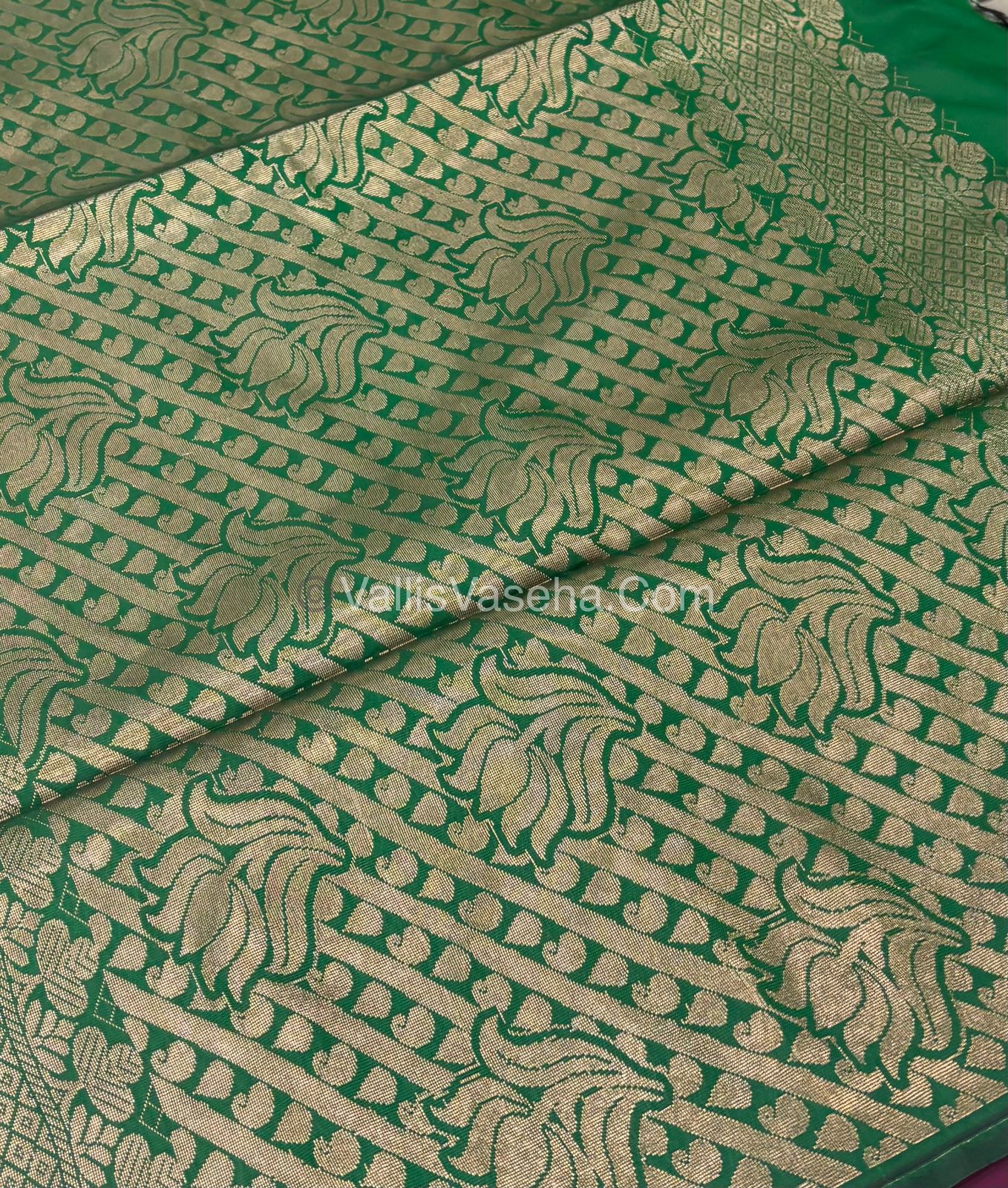 40% less - Offer Saree - Semi Soft Silk Saree - VVDS006
