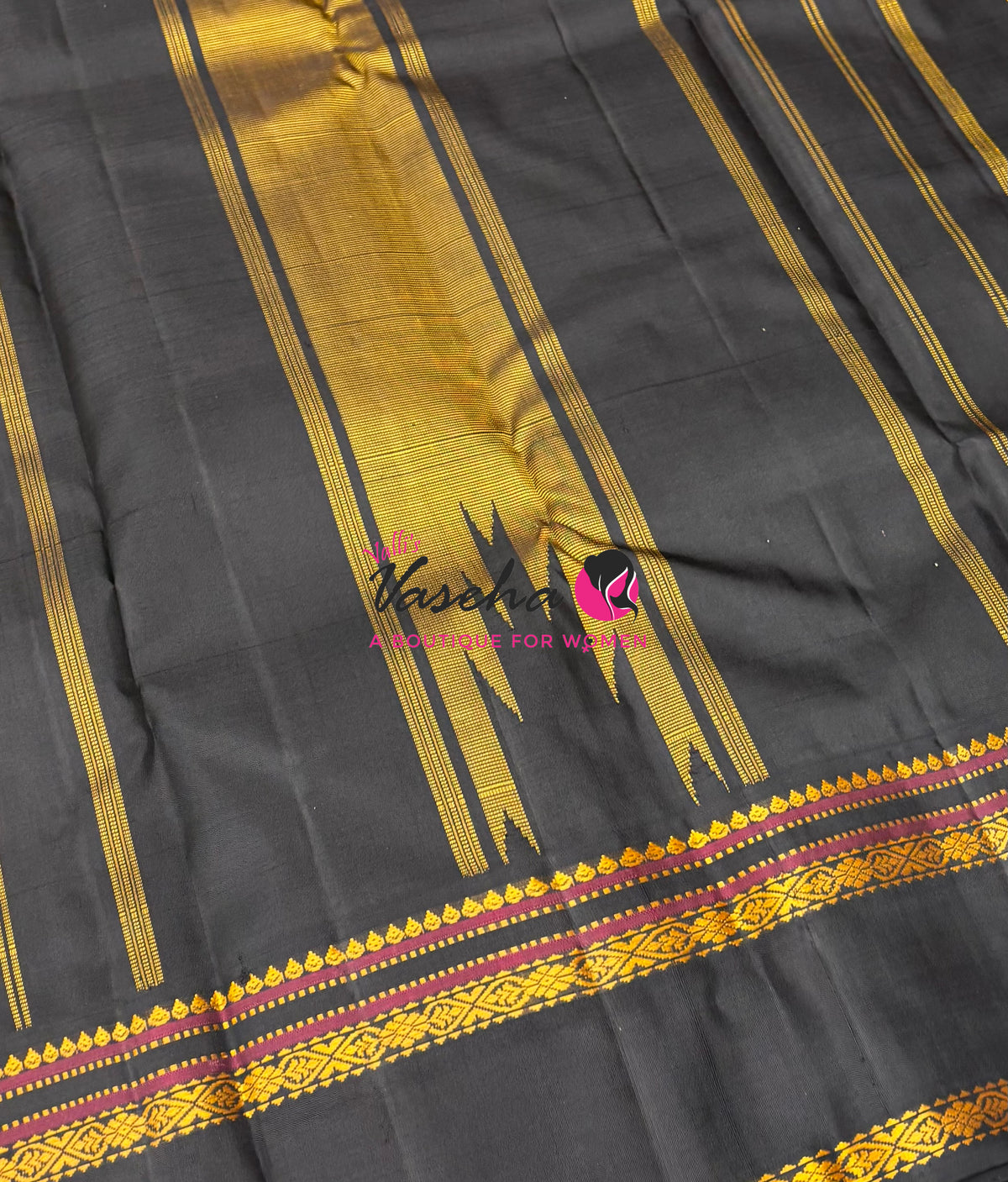 Pure Vintage Korvai Kanchipuram Silk Saree - Yellow & Black Combo - VVPS006
