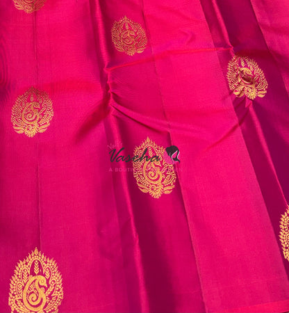 Pure Kanchipuram Silk Saree - Border Less - Pink with Green Combo - VVPS043